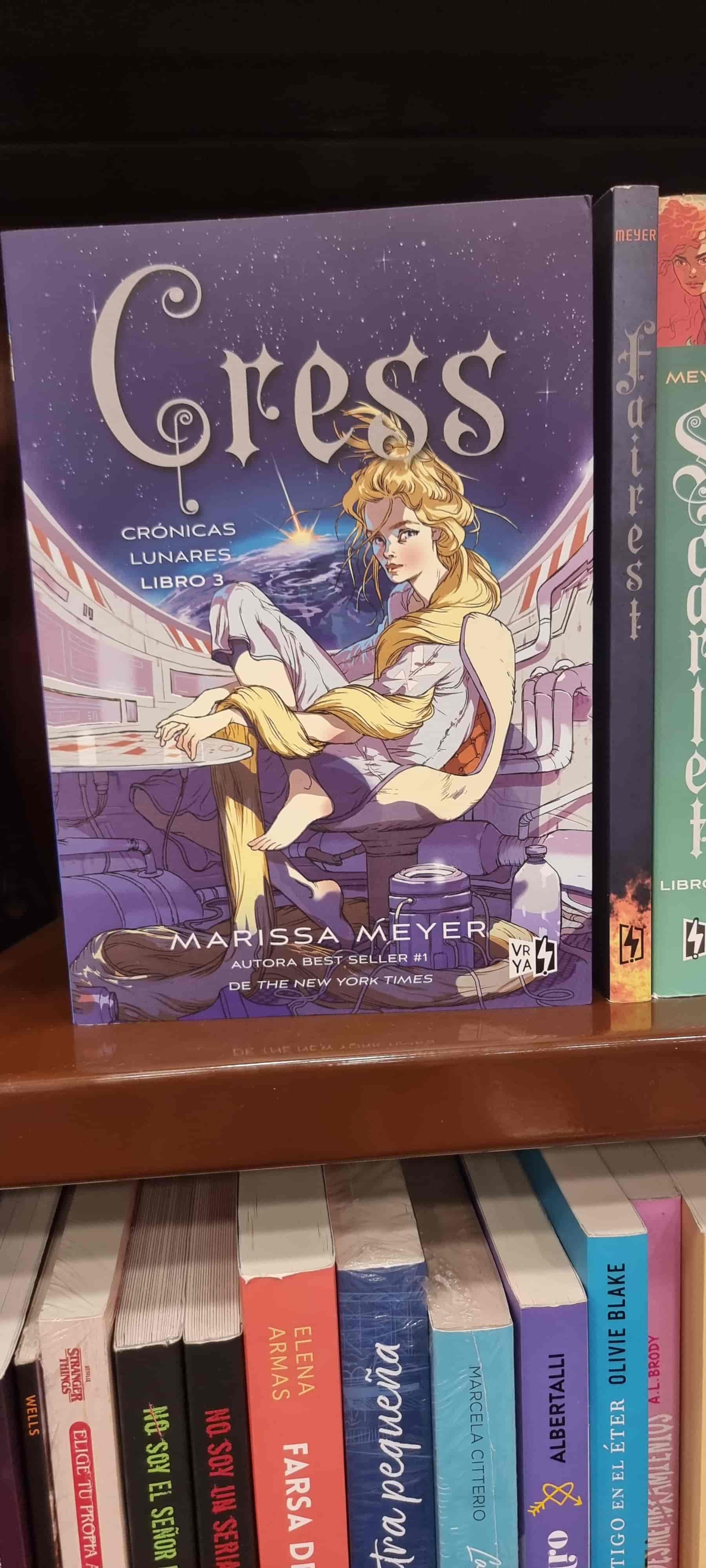 la saga de libros the lunar chronicles